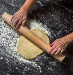 USA-made straight dowel rolling pin crafted from sustainable hardwood